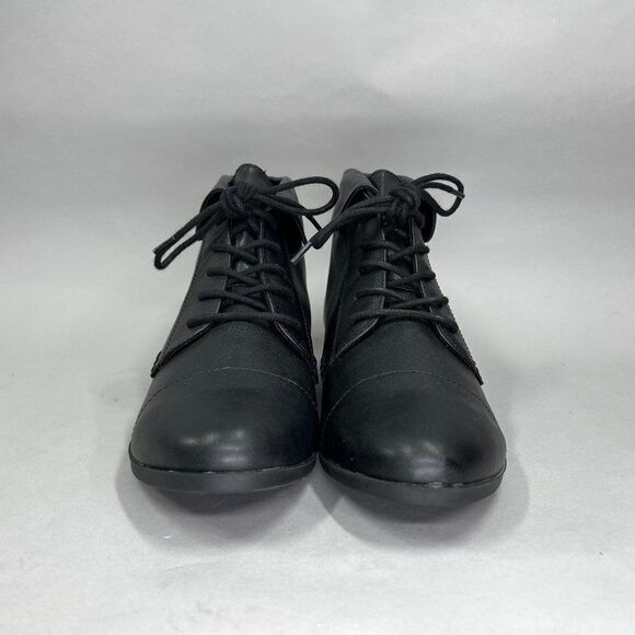 London‎ Fog Clora Boots Girls Size 11 Black Leather Lace Up Ankle Booties - Picture 2 of 11